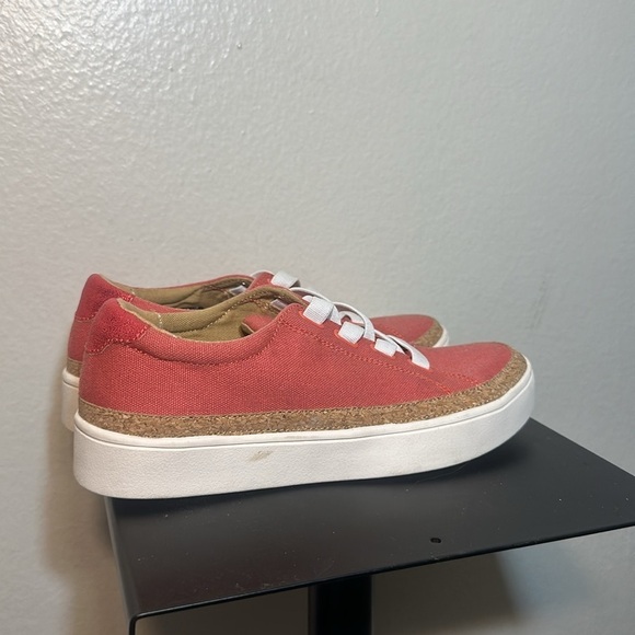 Revitalign Waco Shoe Company - Picture 3 of 6